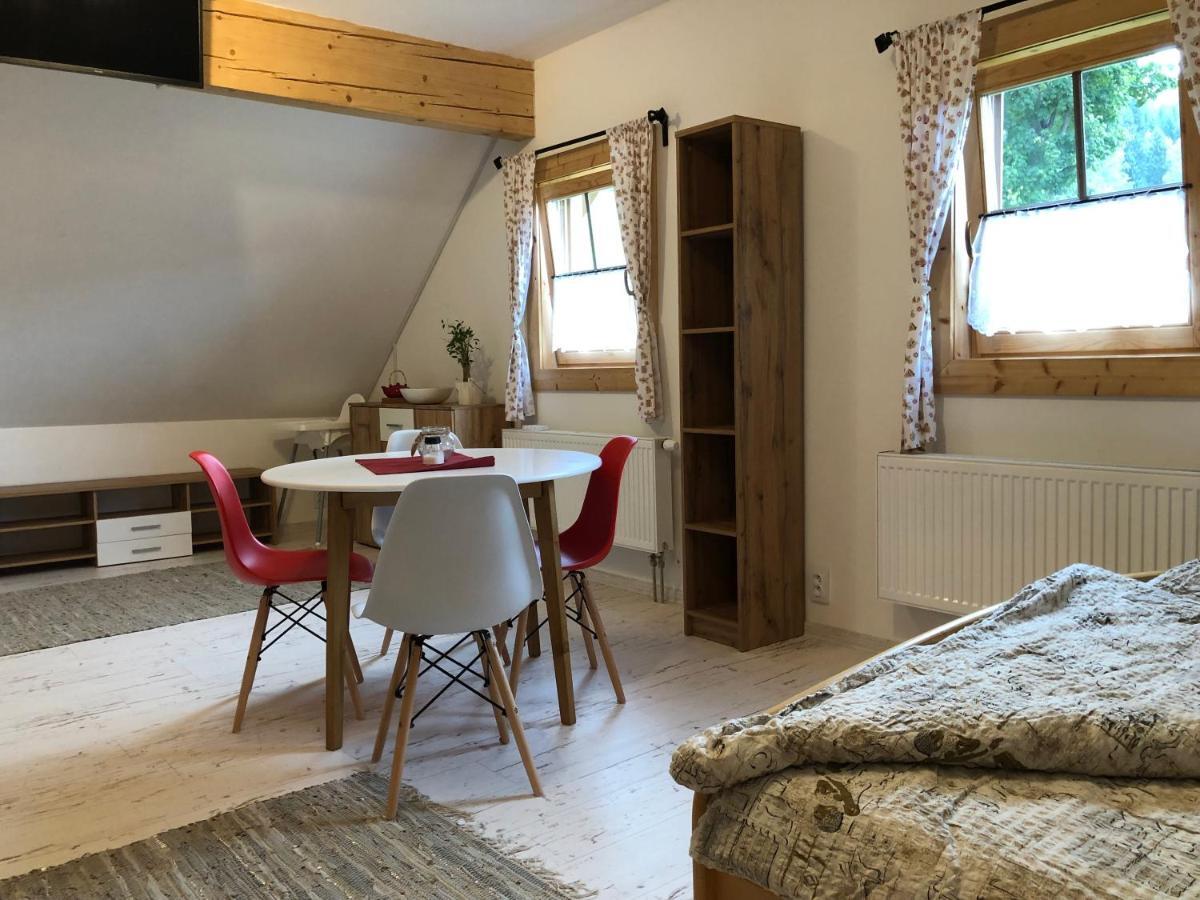 Apartman U Setra 페츠 포트 스네스코우 외부 사진