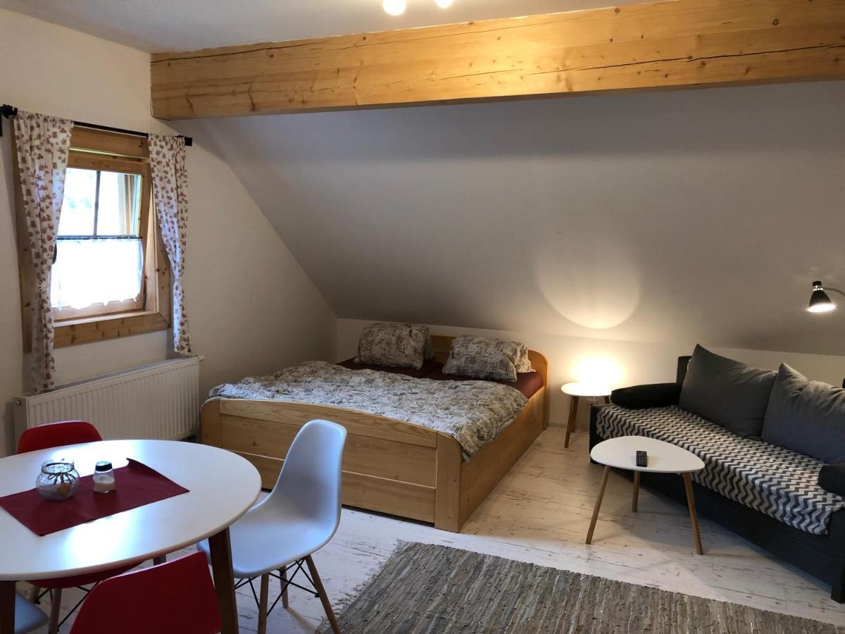 Apartman U Setra 페츠 포트 스네스코우 외부 사진